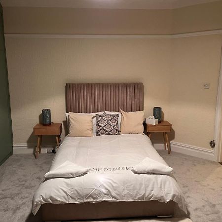 Luxury Cosy Retreat Apt Лондон Экстерьер фото
