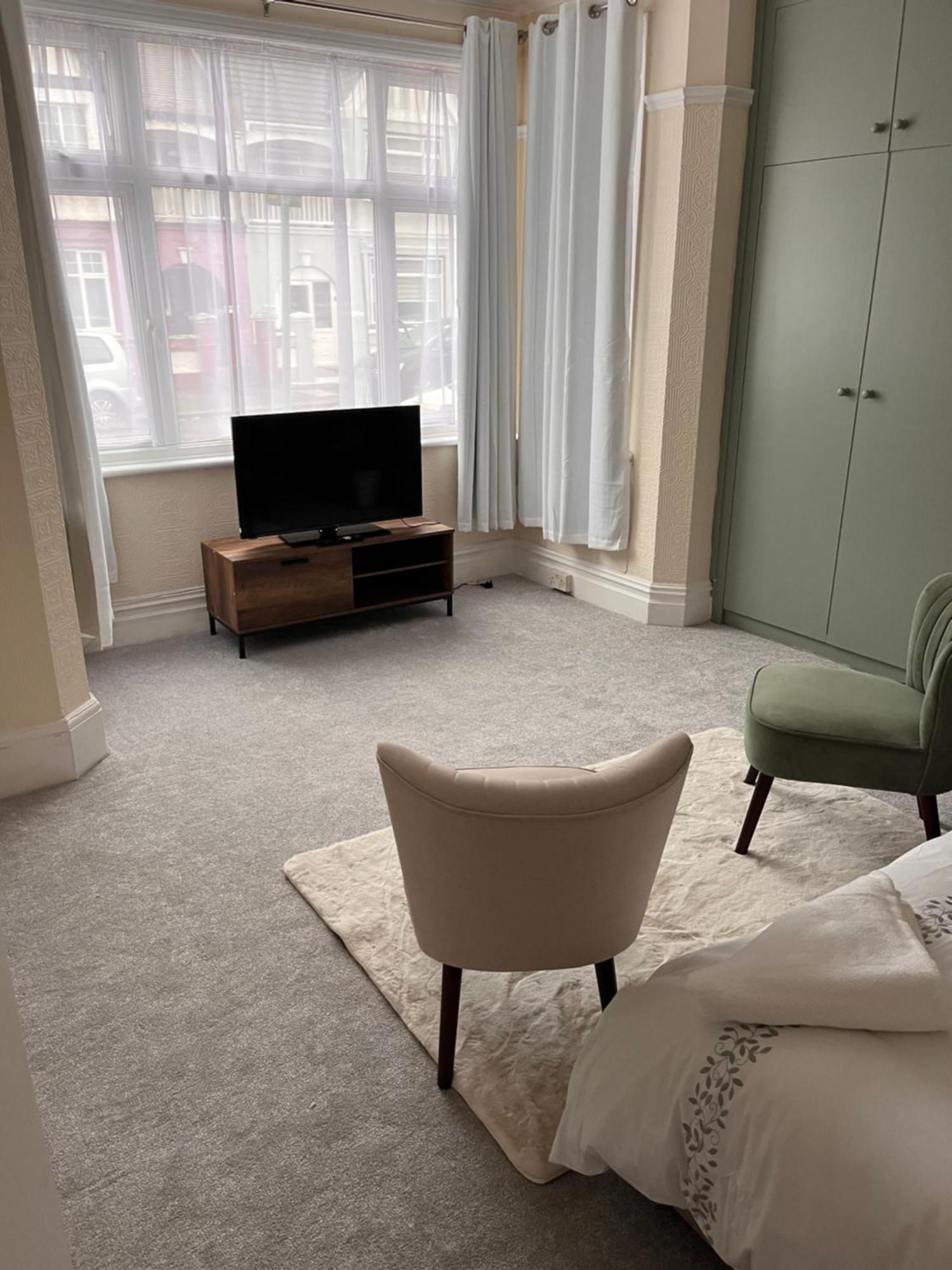 Luxury Cosy Retreat Apt Лондон Экстерьер фото